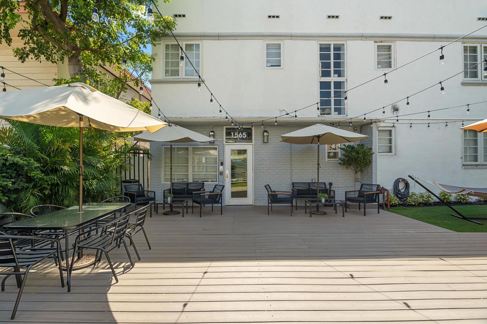 Baybreeze By Lowkl Appart hôtel 3*