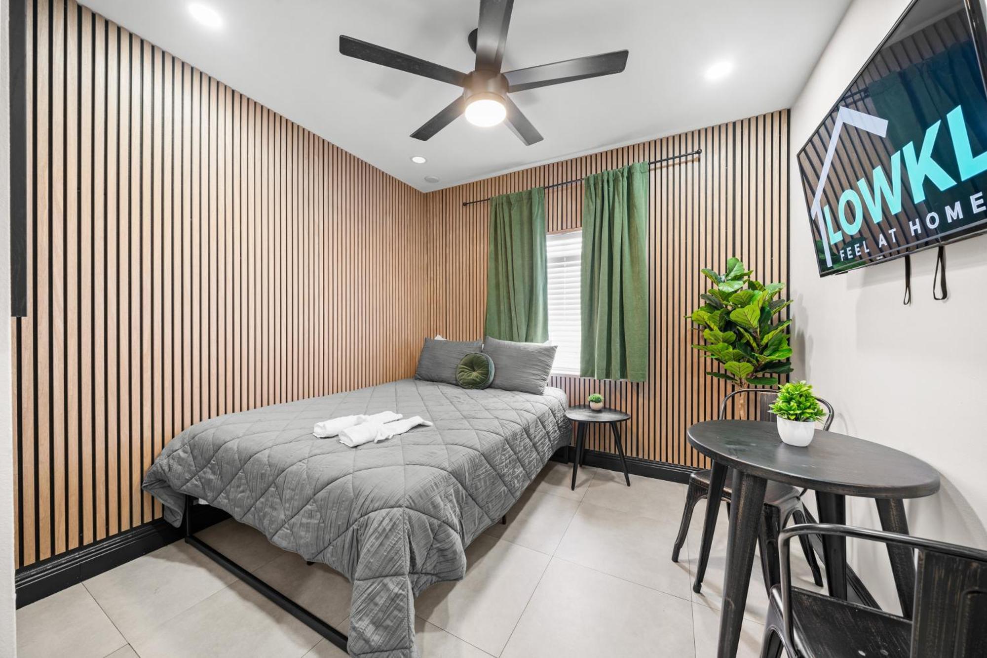 Apart-hotel Baybreeze By Lowkl 3*